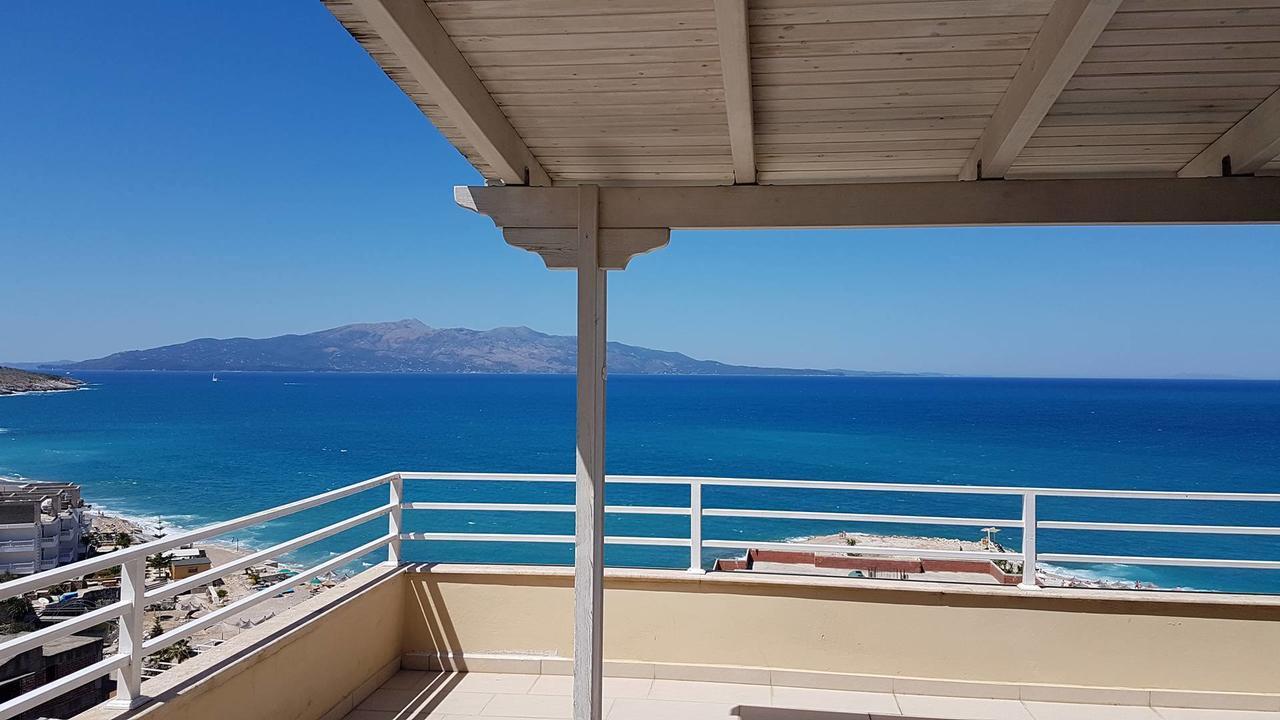 Appartement Sea Front Penthouse à Saranda Extérieur photo
